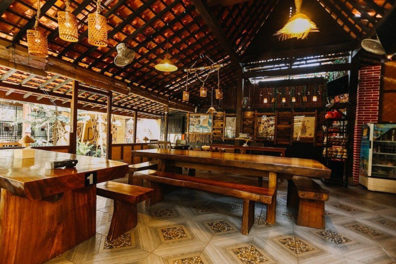 Vaccinated Staff - Oyo 1230 Kampoeng Osing Syariah Guesthouse 外南梦 外观 照片