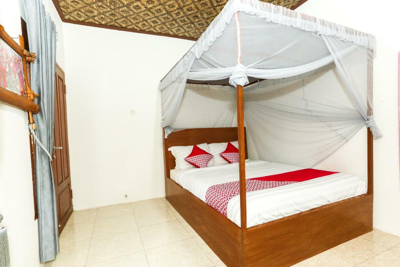 Vaccinated Staff - Oyo 1230 Kampoeng Osing Syariah Guesthouse 外南梦 外观 照片